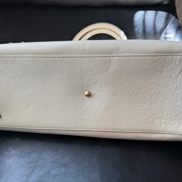 Kelly-Tooke Soho Leather Barrel Tassel Satchel Shoulder Bag
Handbag Purse Cream